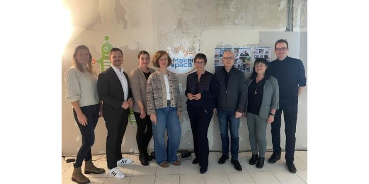 Förderung für Mayener Makerspace übergeben (c) Jennifer Dustmann/Stadt Mayen Förderung für Mayener Makerspace übergeben